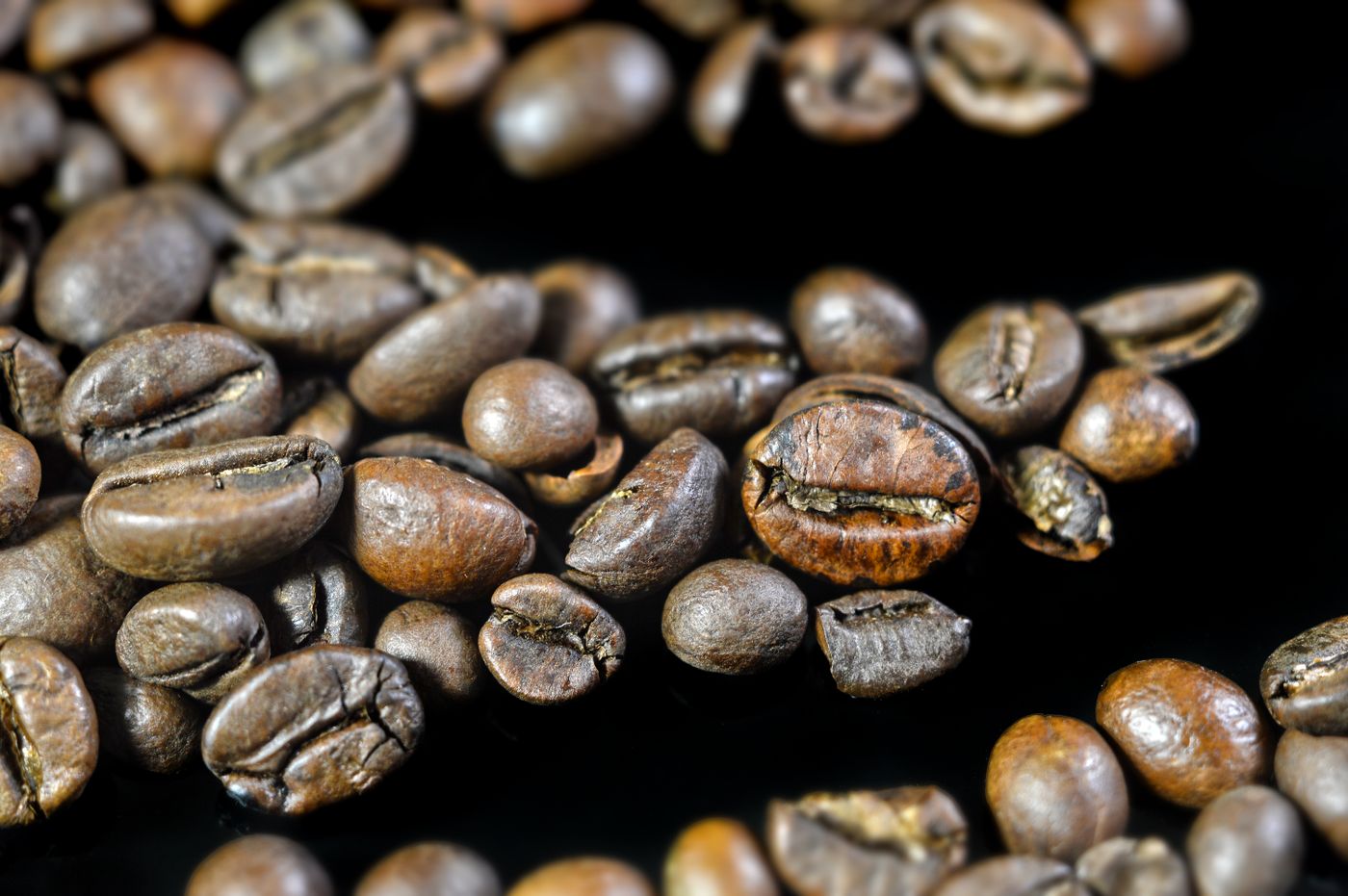 Roasted coffee beans